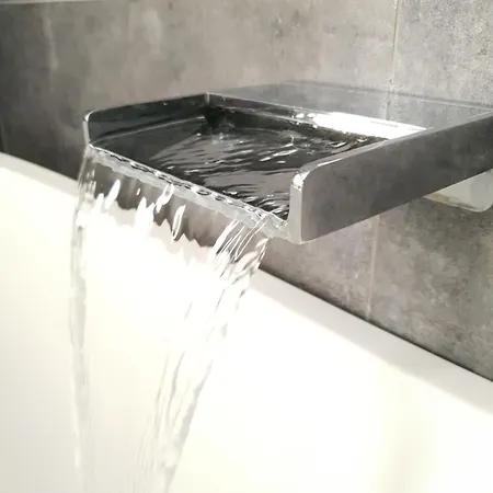 Menlo Park Szálloda 4*