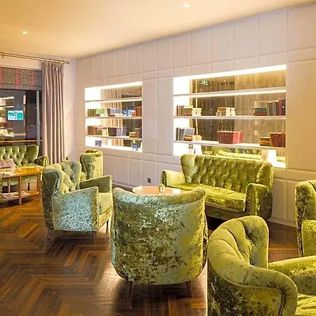 Menlo Park 4*