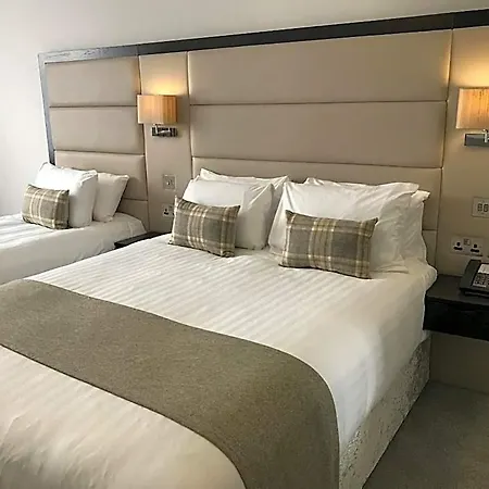 Menlo Park 4* Galway