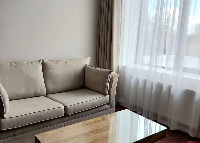 Menlo Park 4*