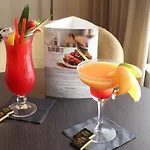 Menlo Park Hotel 4*