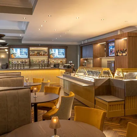 Hotell Menlo Park 4*